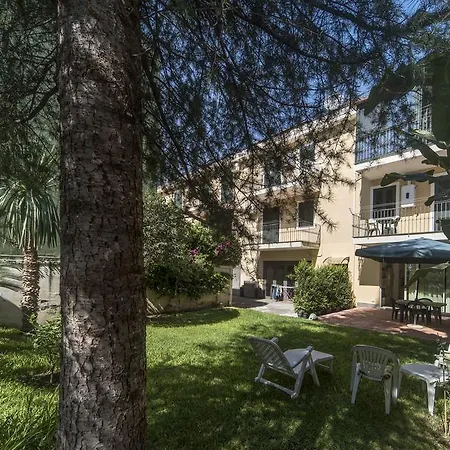 Ξενοδοχείο με διαμερίσματα Casa Acquamarina Acireale