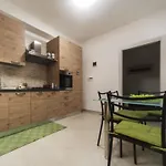 アパートホテル Casa Acquamarina アチレアーレ